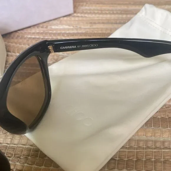 GUC Jimmy Choo Carrera - Picture 6 of 7